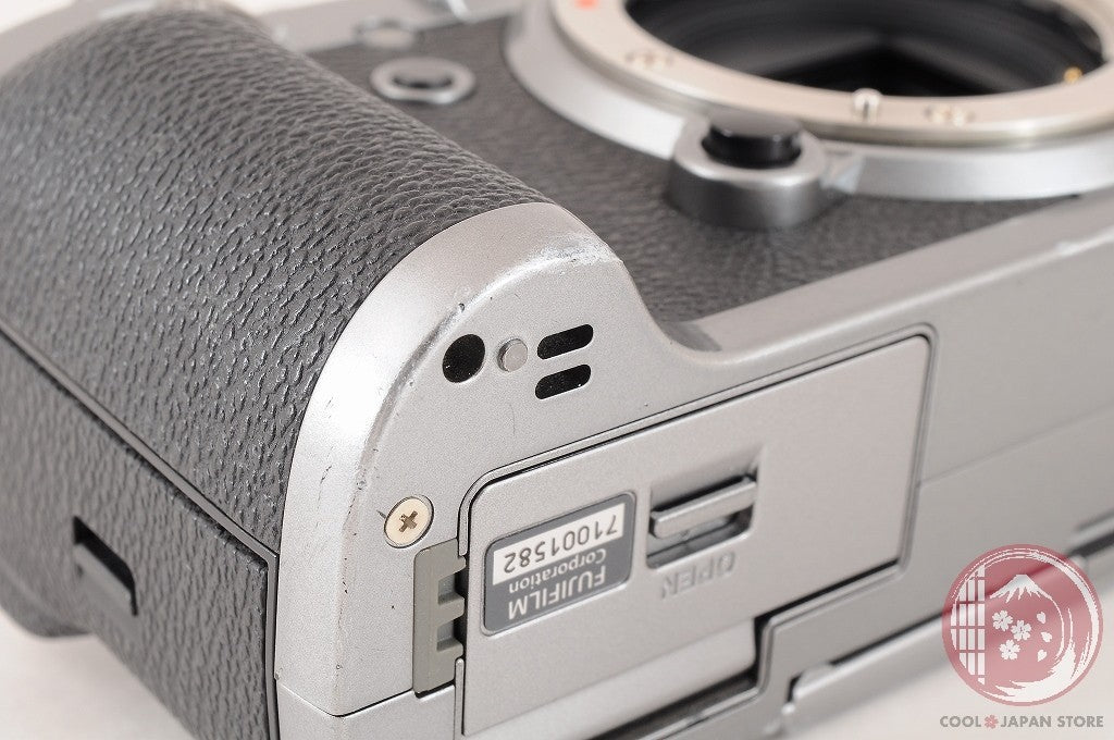 [ Low shots MINT w/ Strap ] Fujifilm Fuji X-T2 XT2 Graphite Silver Edition Ci93