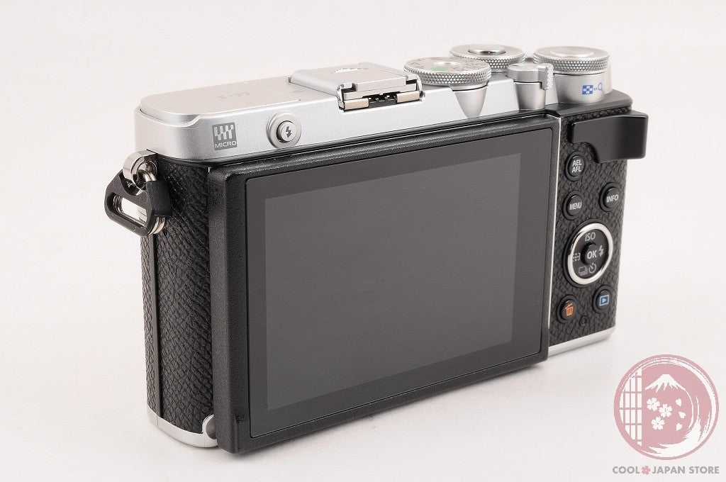 [ 3268 shots TOP MINT in Box ] Olympus PEN E-P7 Silver from Japan Cl62