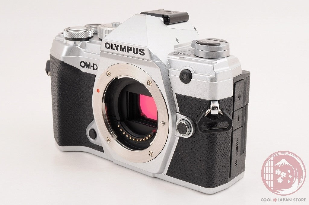 [ 7040 shots MINT+ in Box] Olympus OM-D E-M5 Mark III from Japan Cm01