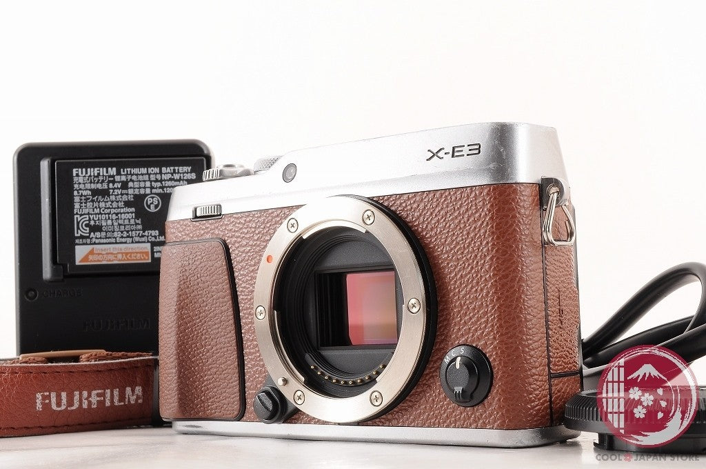 DDU[ Low shots MINT w/ Strap Charger ] Fujifilm Fujifilm X-E3 Brown Japan Ci37