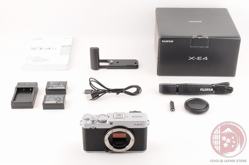 [ 13144 shots MINT+ in Box ] Fujifilm Fuji X-E4 26.1MP Mirrorless Silver Cm08
