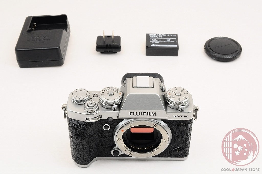 READ[ Low shots MINT w/Charger ] Fujifilm Fuji X-T3 XT3 Silver 26.1MP Ck94