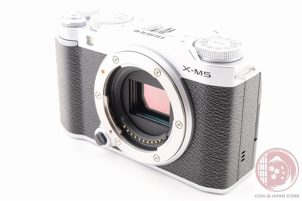 [UNUSED] Fujifilm Fujifilm X-M5 silver w/ XC 15-45mm from Japan Ci82
