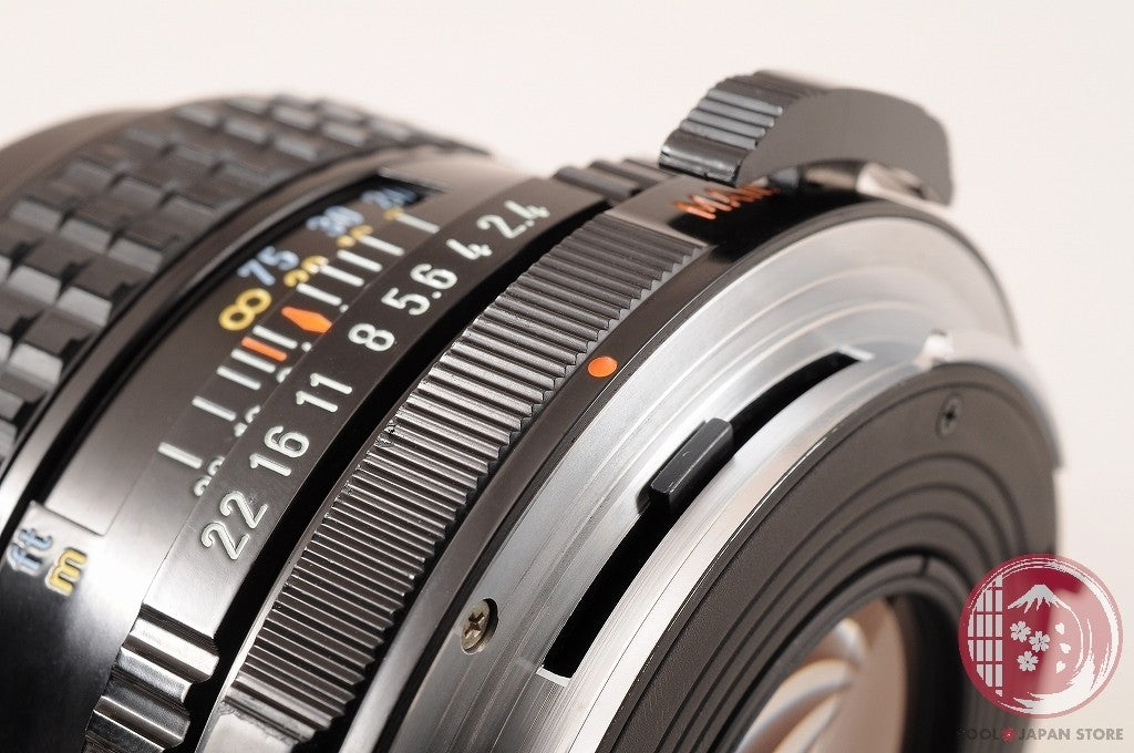 [MINT+ w/ Filter Caps] Pentax 67 105mm f/2.4 late from Japan Ls25