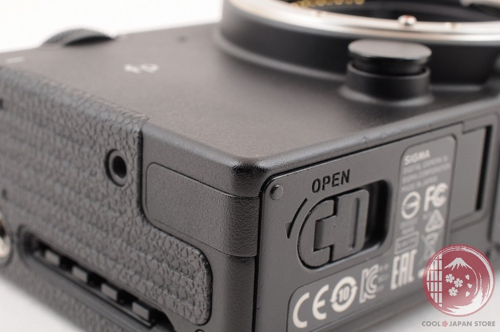 [MINT+ in Box] SIGMA fp 24.6MP Full Frame Mirrorless Digital Camera Japan Cl43