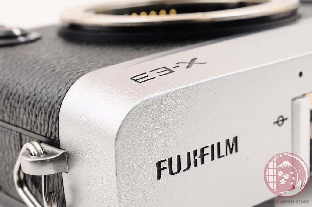 [ 171 shots MINT+ in Box ] Fujifilm Fujifilm X-E3 Silver from Japan Cl24