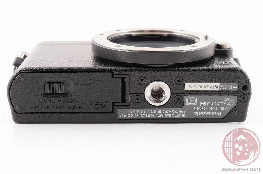 English OK  [ 15852 shots MINT+ w/ Charger Cable ] Panasonic DMC GM5 black Cl51