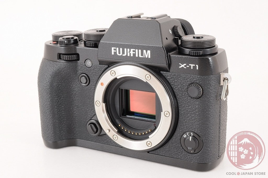 DDU[ 864 shots MINT+ w/Flash Strap ] Fujifilm Fuji X-T1 16.3MP from Japan Cj72