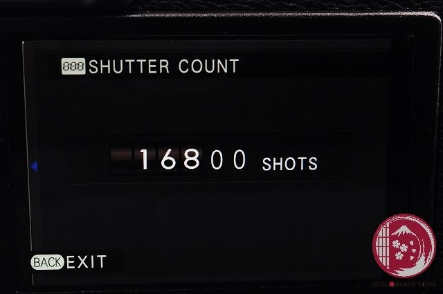 [ 16800 shots MINT w/Charger]Fujifilm Fuji X100T X-100T Black 16.3MP Ck83