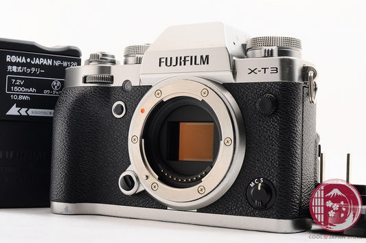 READ[ Low shots MINT w/Charger ] Fujifilm Fuji X-T3 XT3 Silver 26.1MP Ck94