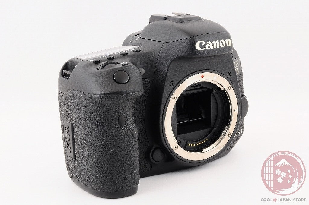 [ 27749 shots MINT+ in Box] Canon EOS 7D Mark II from Japan Cf75