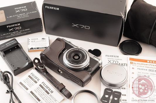 [MINT in Box + Leather Case] Fujifilm Fuji X70 16.3MP  Silver Japan Ci42