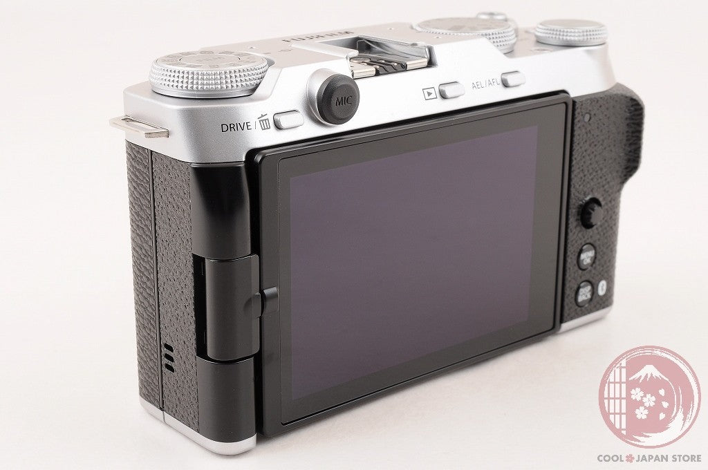 [ 671 shots TOP MINT in Box ] Fujifilm Fujifilm X-M5 silver XC 15-45mm　Cl47
