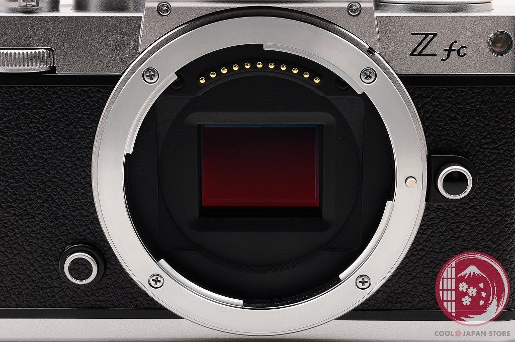 [ 201 shots TOP MINT in Box ] Nikon Z fc Zfc Silver 20.9MP from Japan Cl02