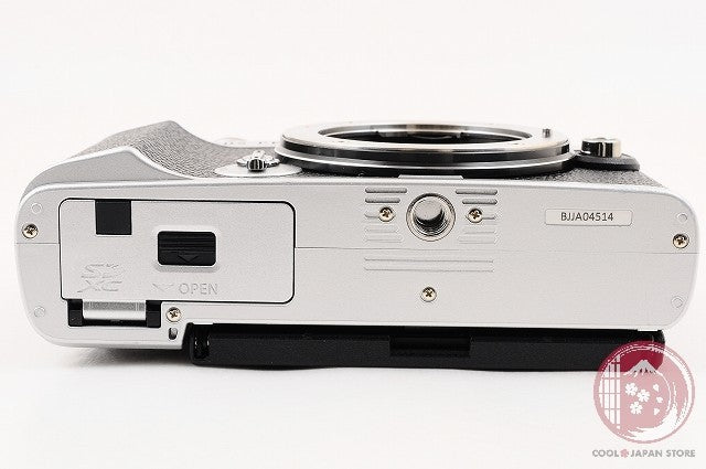 [ 3815 shots TOP MINT in Box] Olympus PEN E-P7 Silver from Japan Ck72