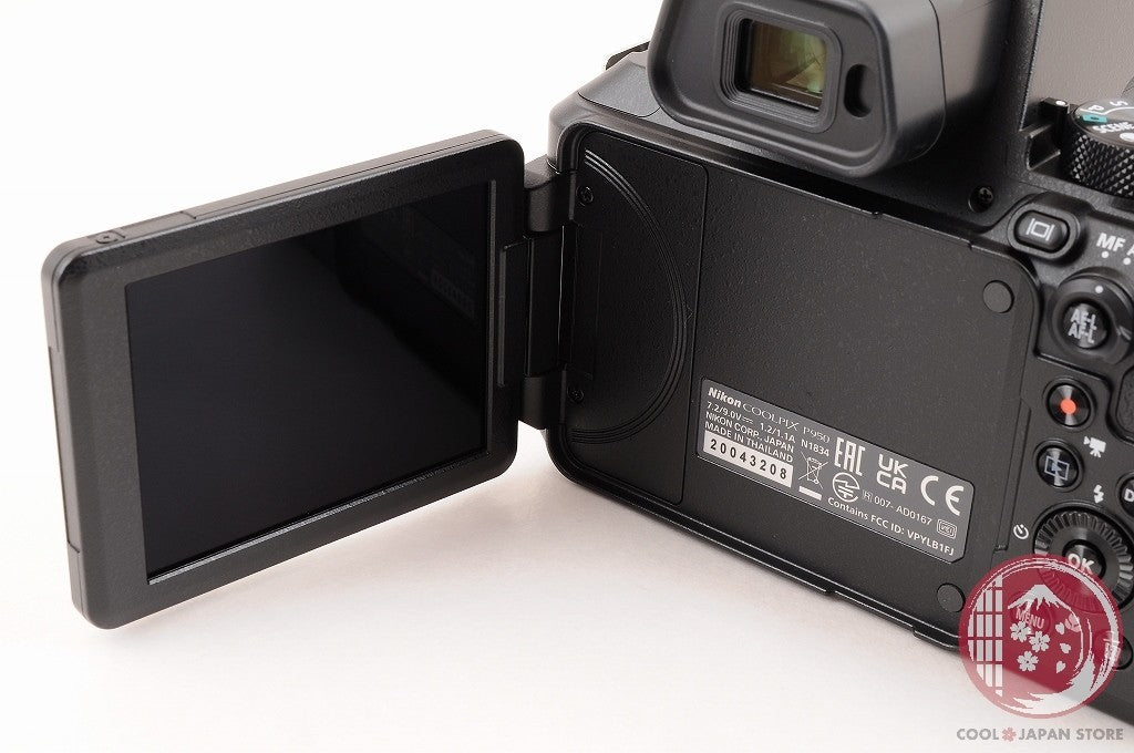 [MINT+ in Box] Nikon Coolpix P950 16.0MP Point & Shoot Camera Black Japan Cl35