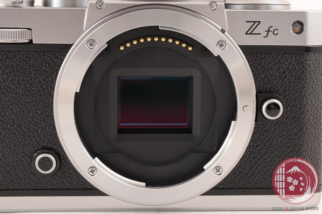 [ 2462 shots MINT+ in Box] Nikon Z fc 16-50mm silver from Japan Ci33