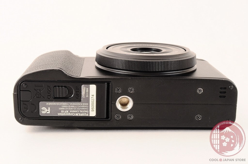 [MINT+ in Box] Fujifilm Fuji XF10 Black 24.2MP Compact Digital Camera Japan Cf47