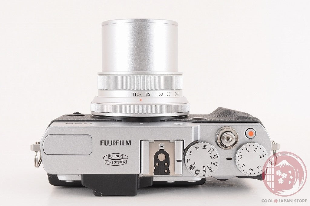 DDU [ MINT+ in Box ]Fujifilm Fuji X30 Silver Compact Digital Camera Ck04