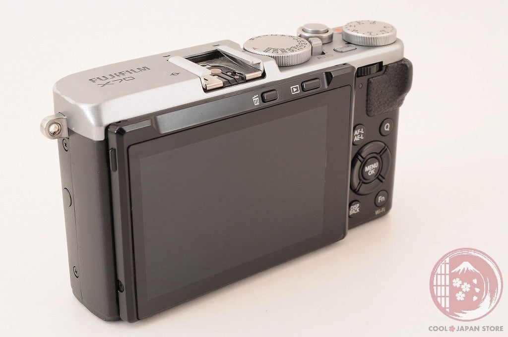 [MINT in Box + Leather Case] Fujifilm Fuji X70 16.3MP  Silver Japan Ci42
