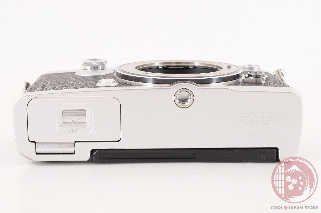 DDU [ 9944 shots MINT+ in Box ] Olympus PEN-F 20.3MP Mirrorless Silver Cj38