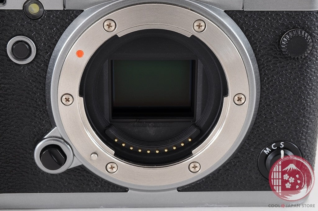 [ Low shots MINT w/ Strap ] Fujifilm Fuji X-T2 XT2 Graphite Silver Edition Ci93