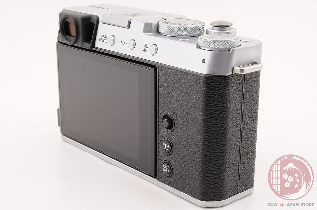 [ 13144 shots MINT+ in Box ] Fujifilm Fuji X-E4 26.1MP Mirrorless Silver Cm08