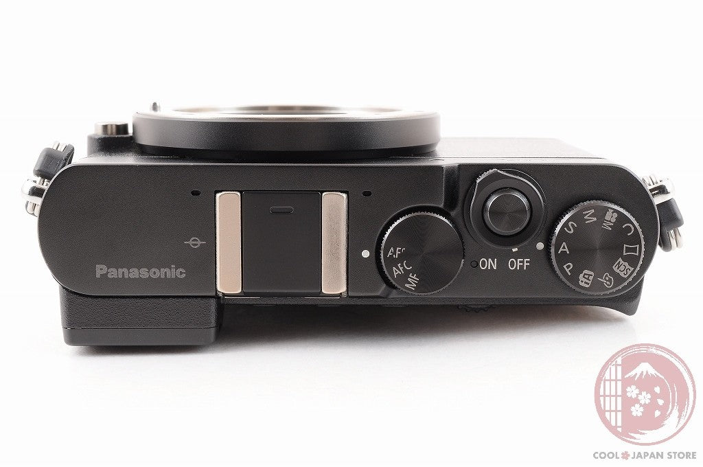 English OK  [ 15852 shots MINT+ w/ Charger Cable ] Panasonic DMC GM5 black Cl51