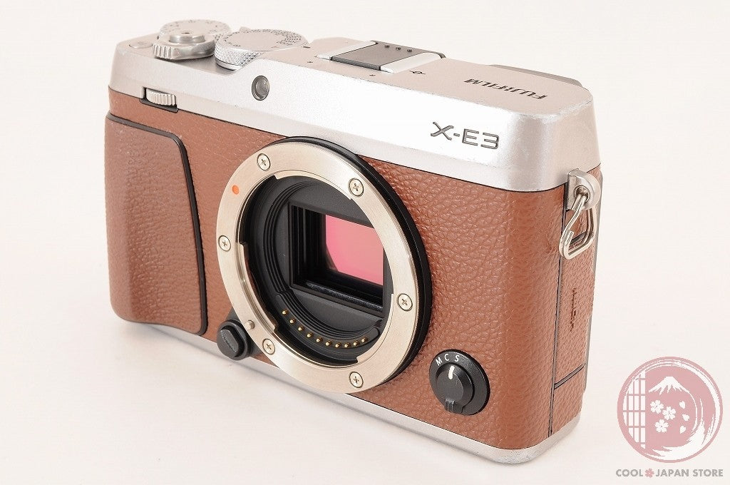 DDU[ Low shots MINT w/ Strap Charger ] Fujifilm Fujifilm X-E3 Brown Japan Ci37