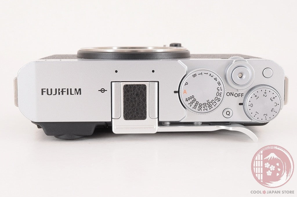 DDU [ 2080 shots TOP MINT in Box ] Fujifilm Fuji X-E4 26.1MP Silver Cj49