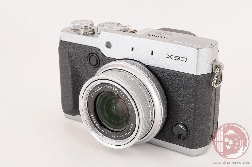 DDU [ MINT+ in Box ]Fujifilm Fuji X30 Silver Compact Digital Camera Ck04