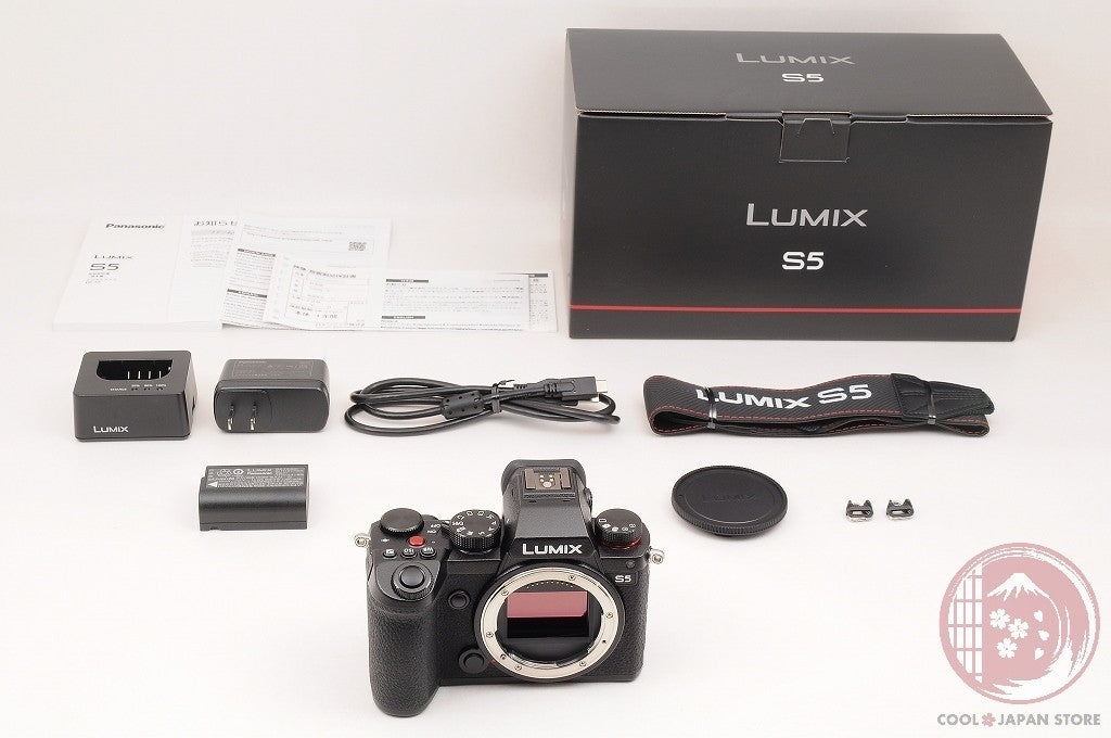 [ 9706 shots MINT+ in Box ] Panasonic DC S5 Mirrorless Digital Camera Cl71