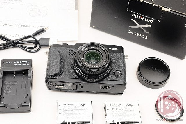 [MINT in Box] Fujifilm Fuji X30 Black 12.0MP Digital Camera from Japan Ck85