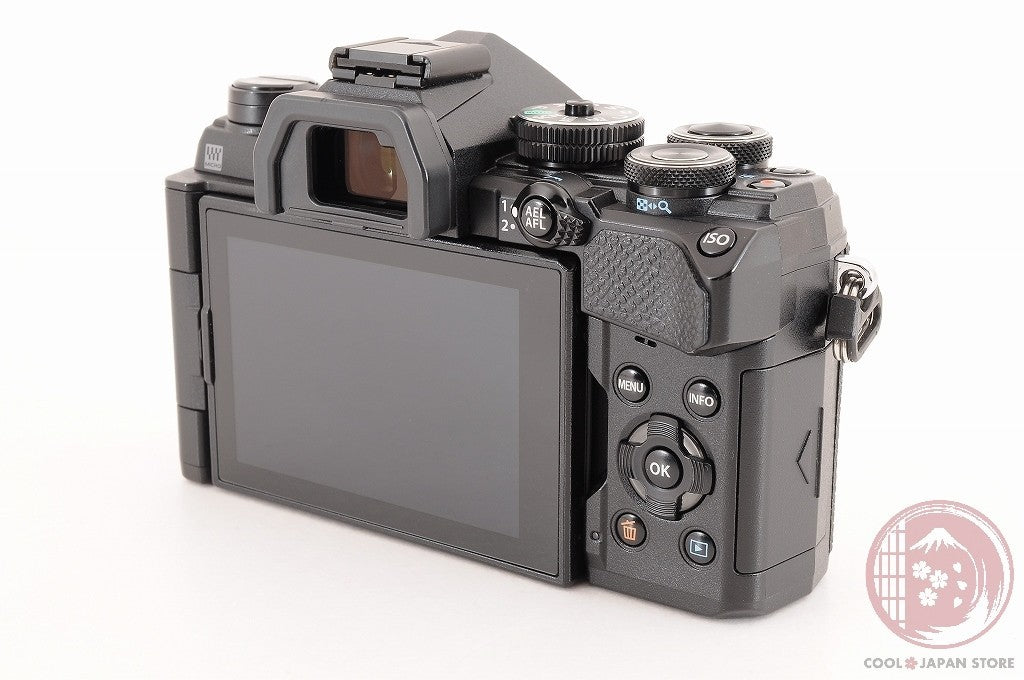 DDU [ 24971 shots TOP MINT inBox ] Olympus OM-D E-M5 Mark III 20.4MP Japan Cj37