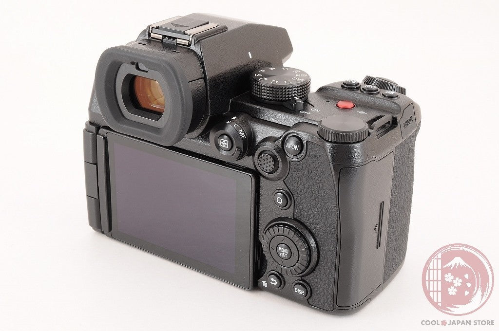 DDU [ 984 shots TOP MINT w/ Strap Cable ] Panasonic DC G9 II Cj47