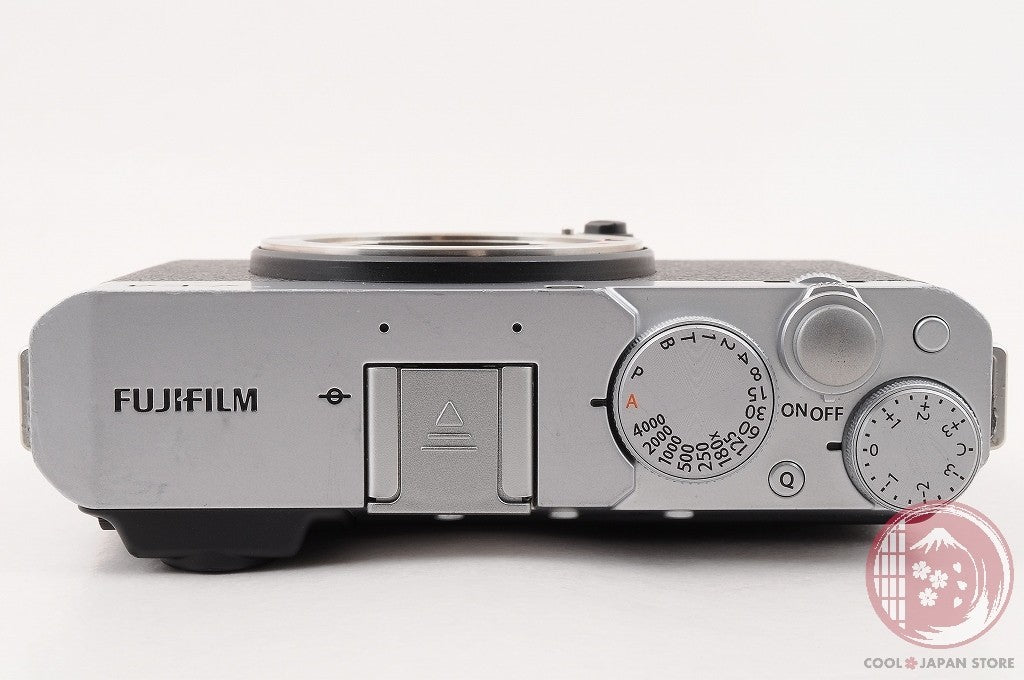 [ 13144 shots MINT+ in Box ] Fujifilm Fuji X-E4 26.1MP Mirrorless Silver Cm08