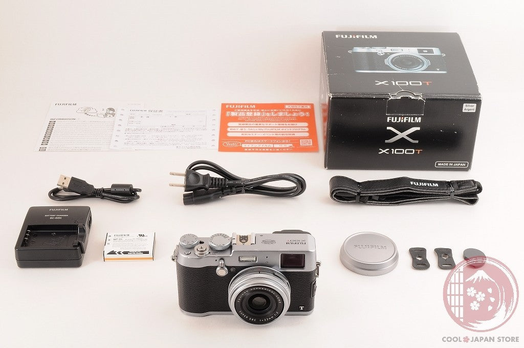 [ 16200 shots MINT in Box] Fujifilm Fuji X100T X-100T Silver 16.3MP Cg85