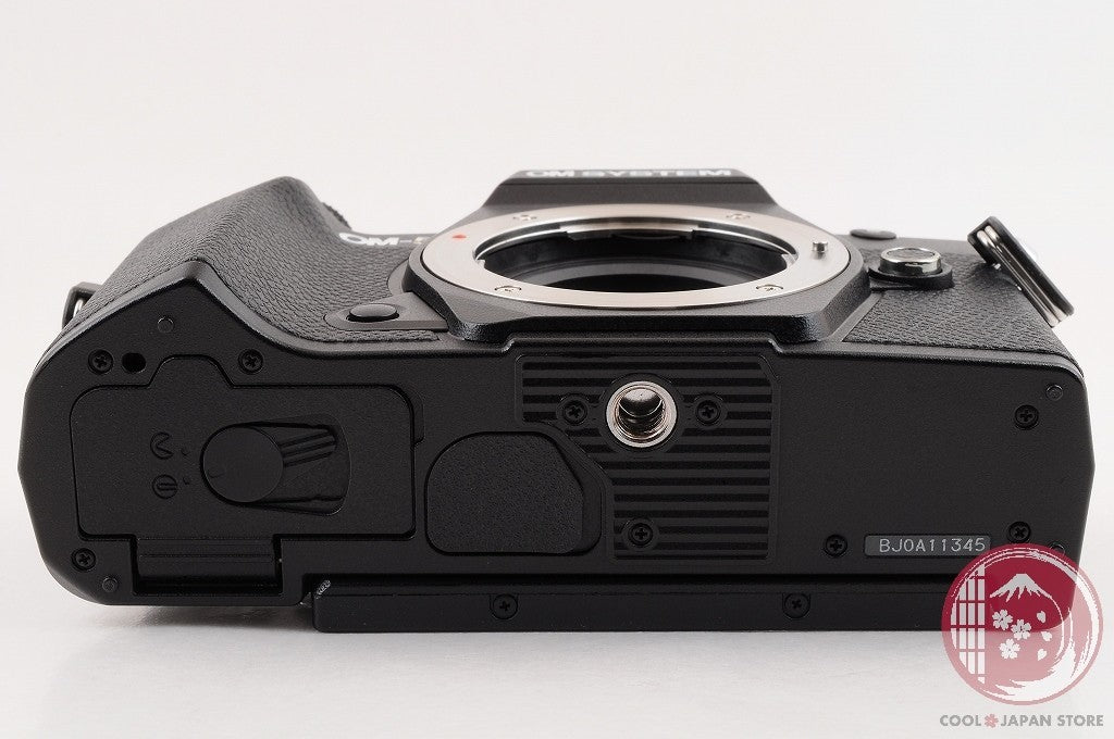 [ 3240 shots TOP MINT w/Camera Grip in Box ] Olympus OM-5 Black from Japan Cl81