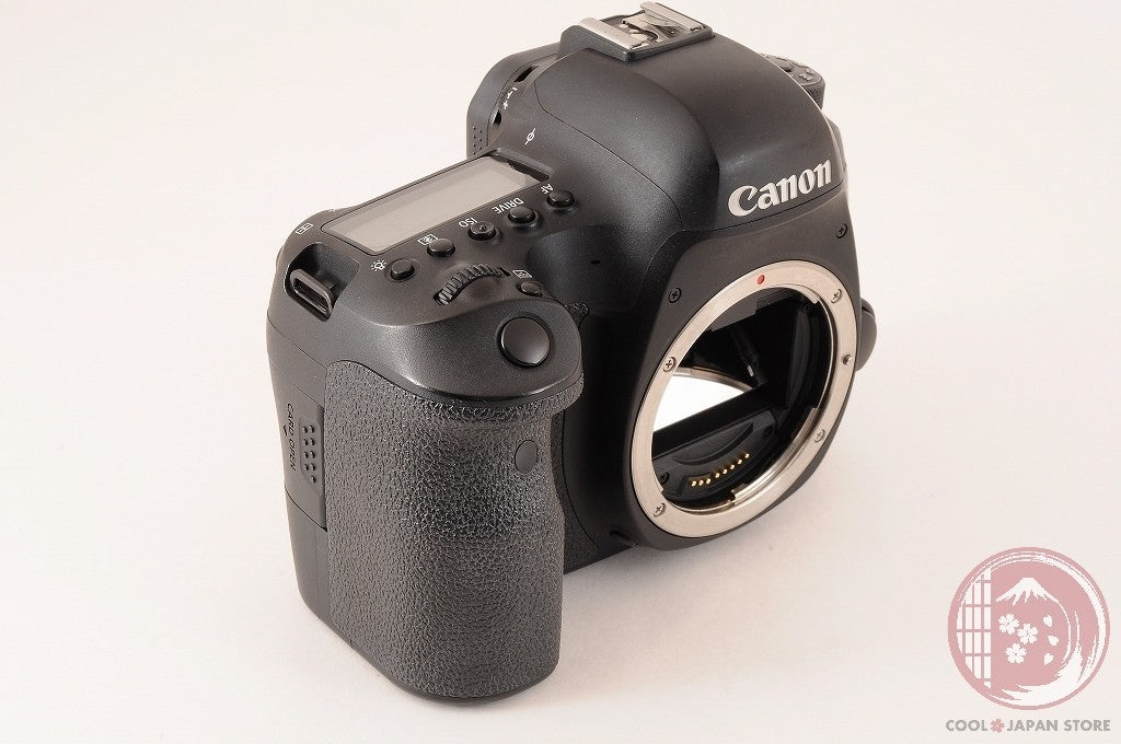[ 5478 shots MINT+ in Box] CANON EOS 6D Mark II 26.2MP Digital SLR Camera Cg92