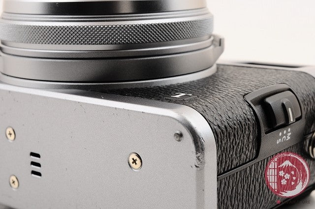 [ 5200 shots MINT in Box ] Fujifilm Fuji X100T X-100T Silver 16.3MP Digital Ck84