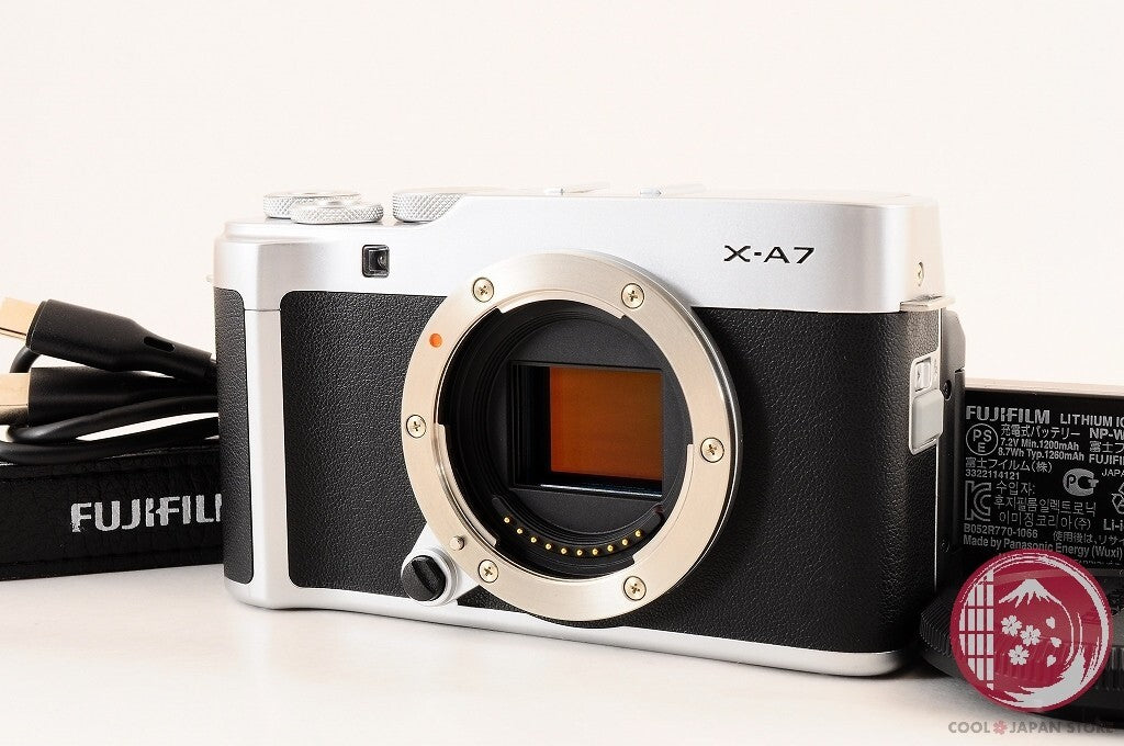 [MINT+ w/ Strap Cable] Fujifilm Fujifilm X-A7 silver from Japan Cg26