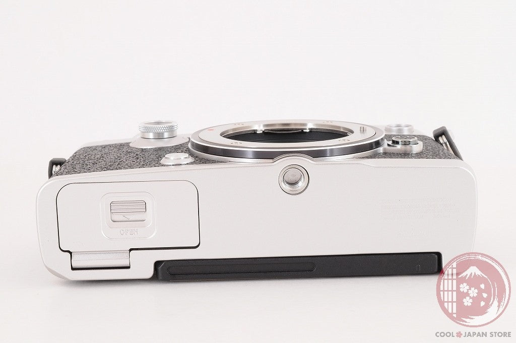 DDU [ 230 shots TOP MINT in Box ] Olympus PEN-F 20.3MP Mirrorless Silver Cj34