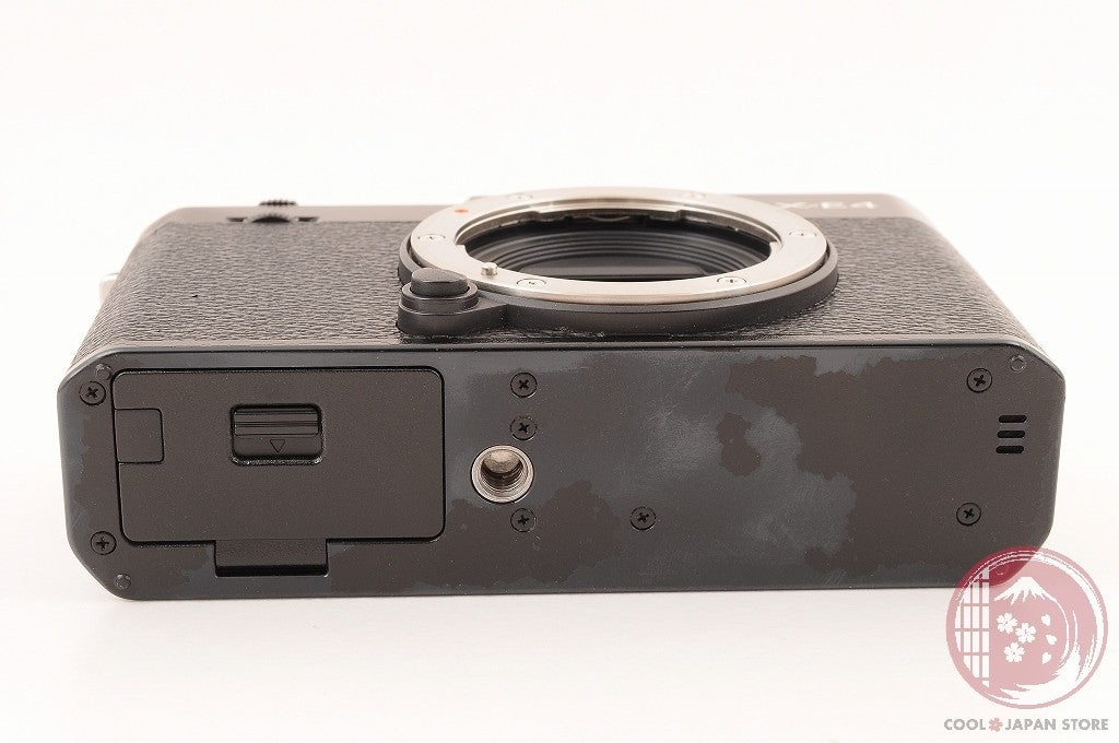 [ 9390 shots MINT w/Charger Cable ] Fujifilm Fuji X-E4 Black 26.1MP Ci27