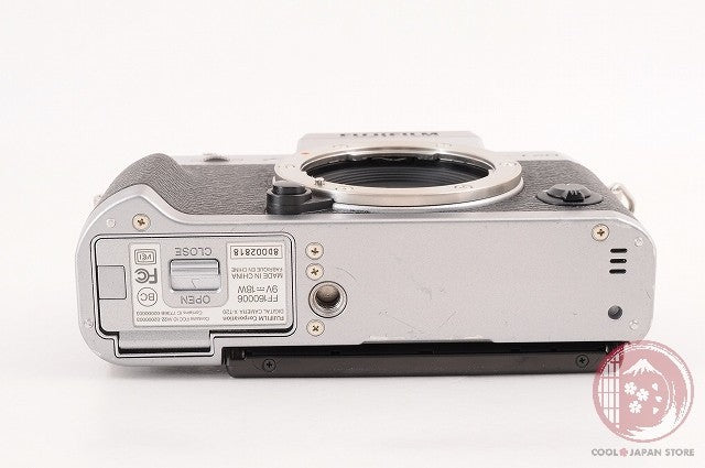 [ 4650 shots MINT in Box ] Fuji X-T20 Silver 24.3MP Mirrorless from Japan Ck46