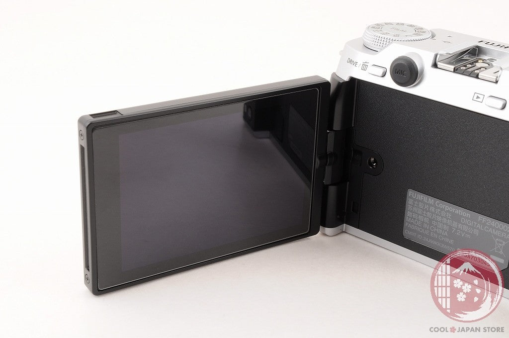 [ Low shots TOP MINT w/ 15-45mm in Box ] Fujifilm Fuji X-M5 silver XC Cm02