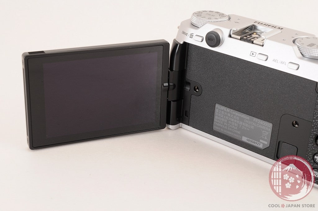 DDU [ 1472 shots TOP MINT in Box ] Fujifilm X-M5 silver from Japan Ci21