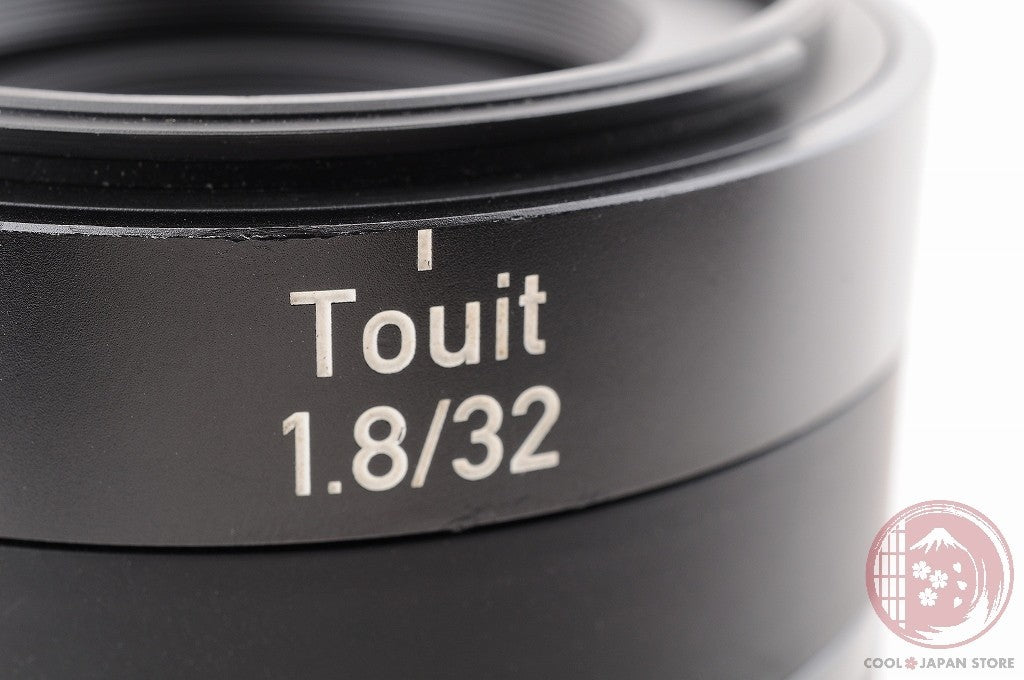 [MINT in Box] Carl Zeiss Touit 32mm F/1.8 for FUJIFILM X mount Lt08