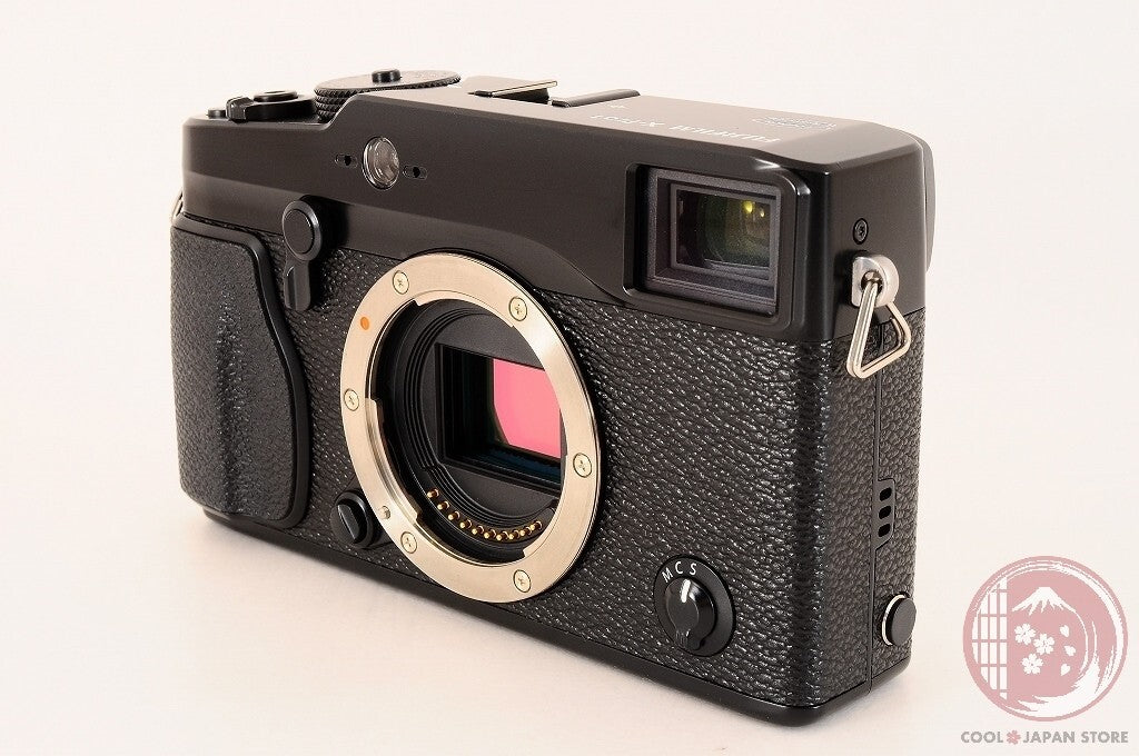 DDU [MINT+ w/ Strap Charger] Fujifilm Fuji X-Pro1 Black 16.3MP Cg09