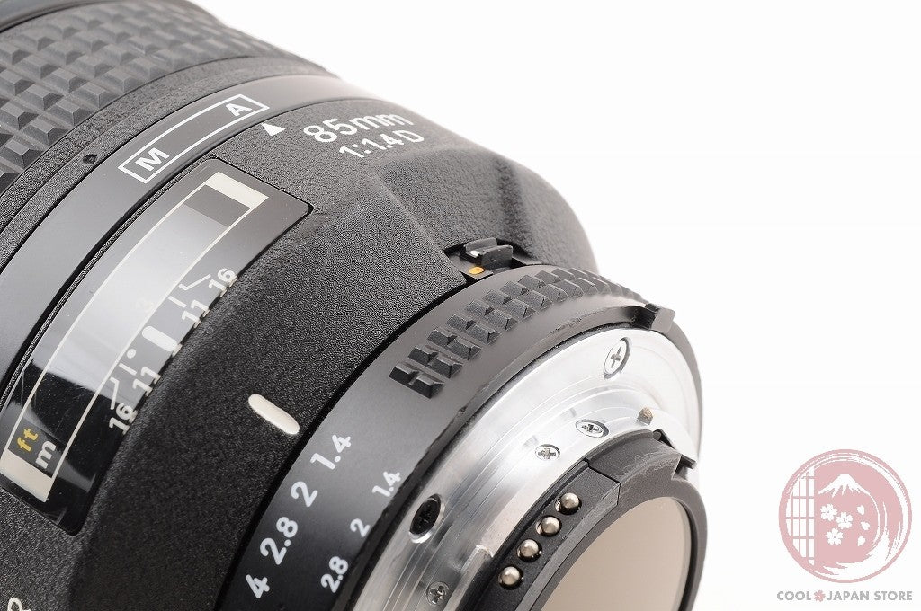 [MINT w/Hood Caps] Nikon AF Nikkor 85mm f/1.4 D (IF) Portrait Lens Japan Lw77